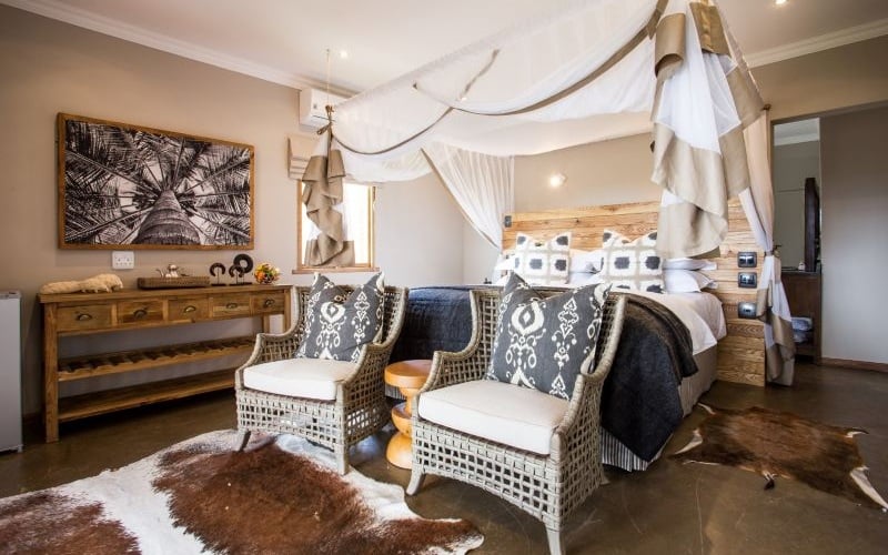 Botliers-Luxury